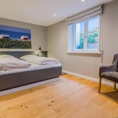 Ferienhaus Hoogenhüs Mit Eigener Sauna, Westerland, Sylt