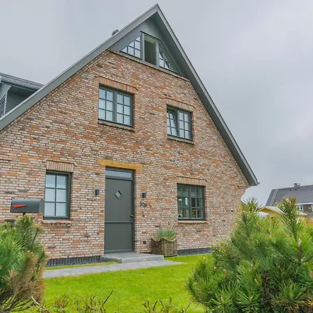 Ferienhaus Hoogenhüs Mit Eigener Sauna, Westerland, Sylt *